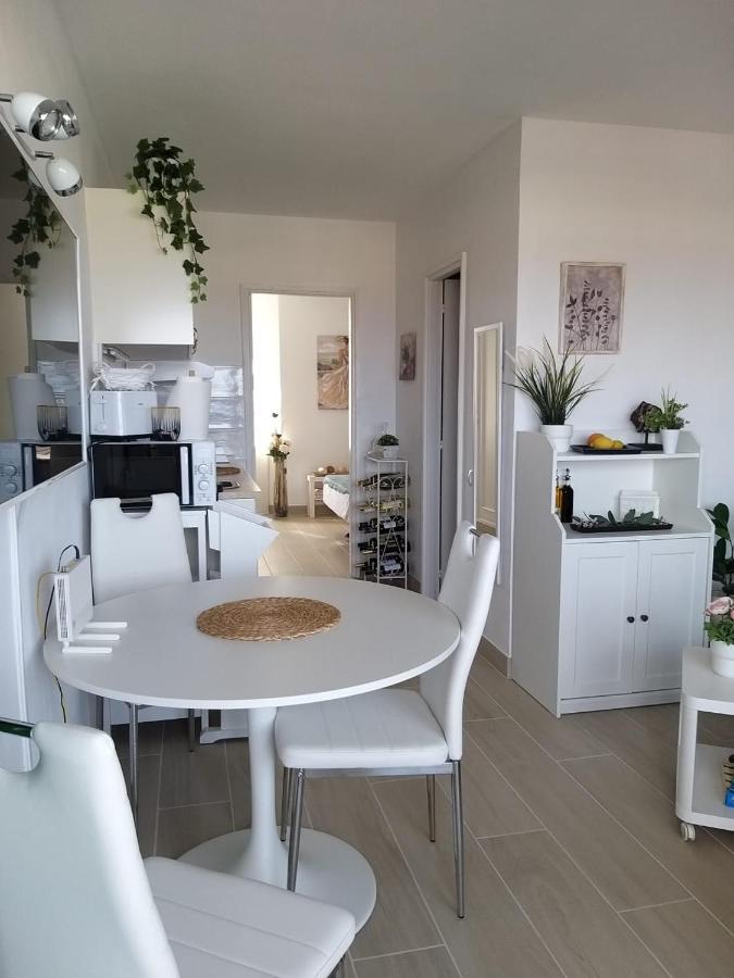 Neu Renoviertes, Huebsches Und Gemuetliches Appartement Mit Balkon Und Meerblick 코스타 데 안티과 외부 사진